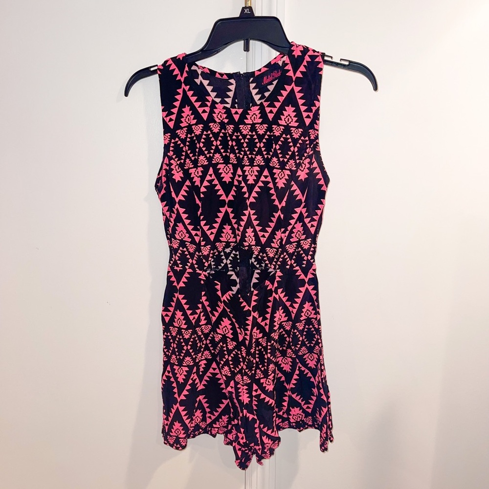 MOTEL ROCKS ROMPER 💓 - Picture 3 of 3